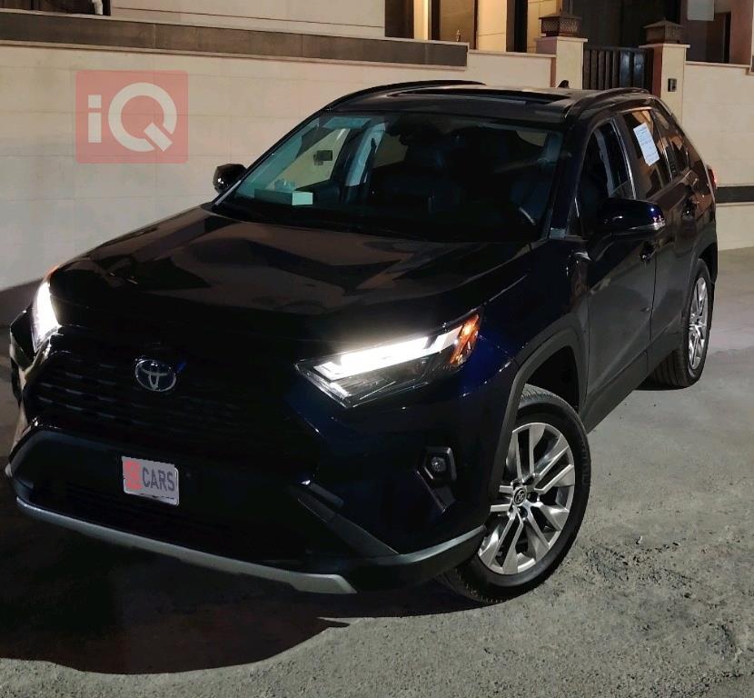 تۆیۆتا ڕاڤ 4